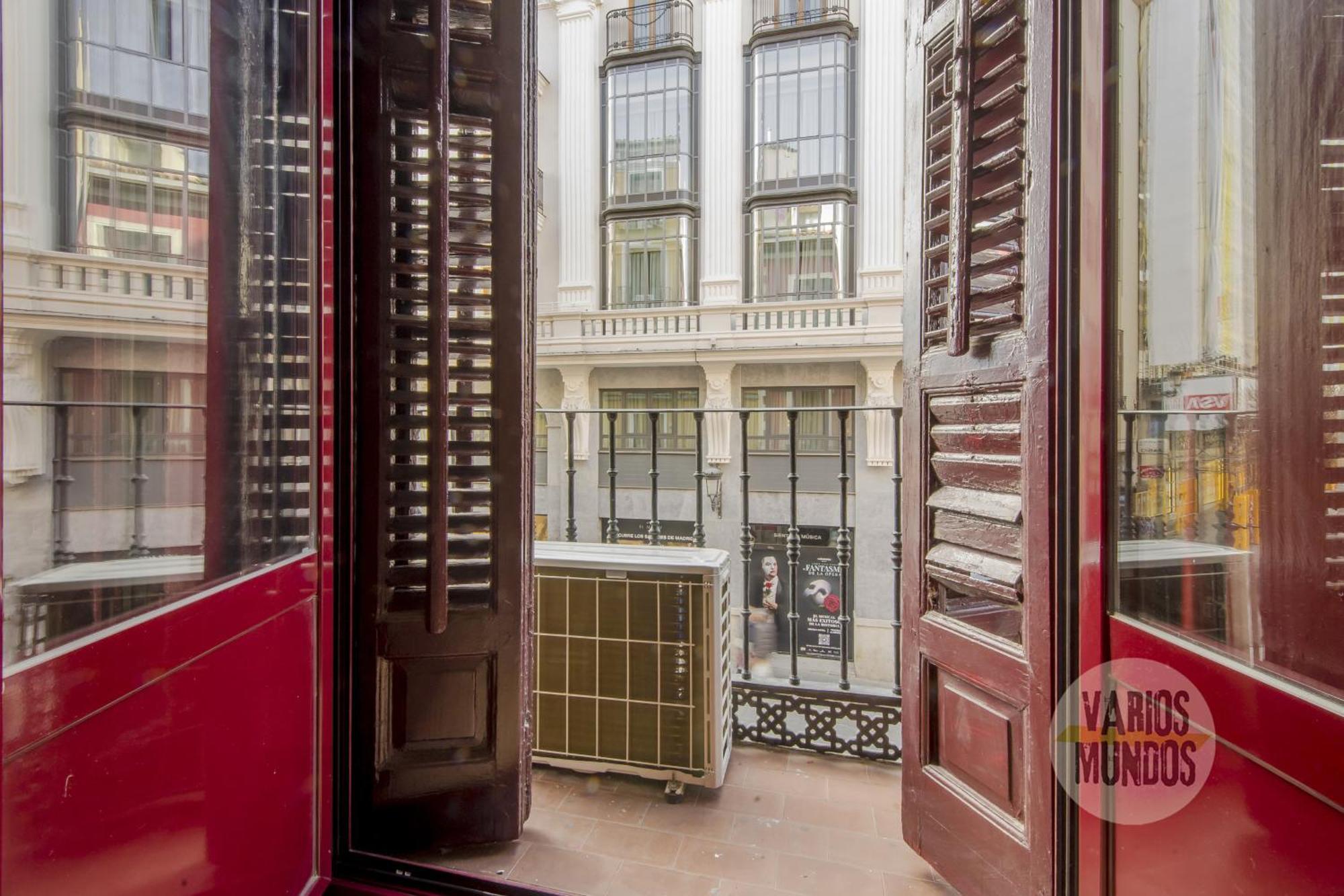 Apartment A Tus Pies 4, Carretas 25