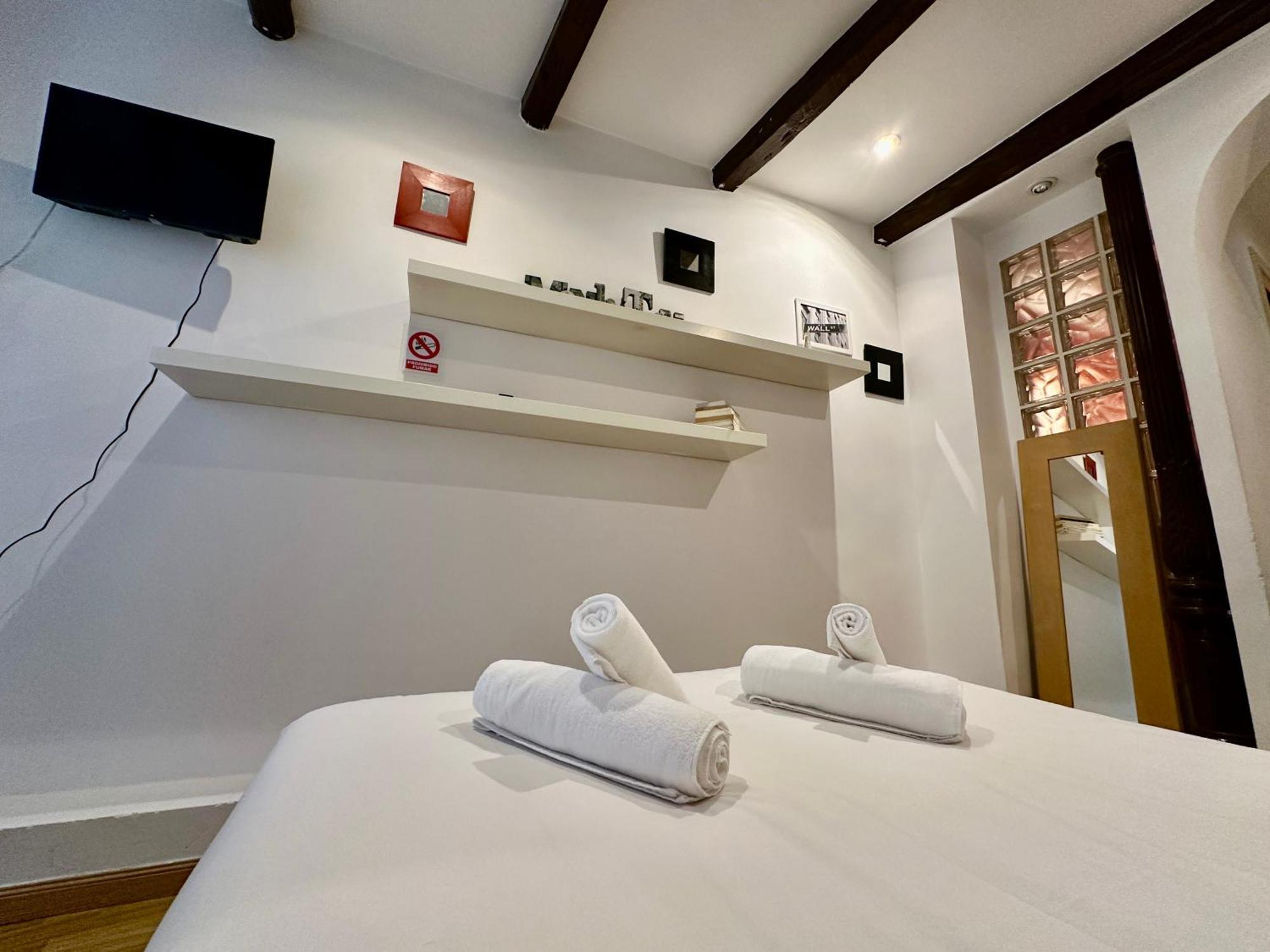 Wakaflats 3, Centro Madrid, Chueca, Barbi