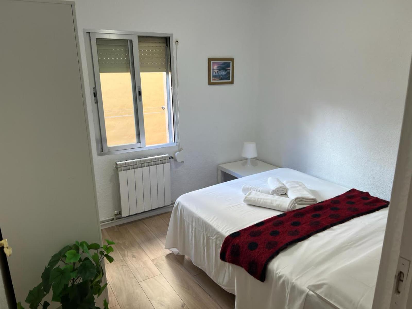 Ar2 Luminoso Piso De 3 Habs Con Balcon Y Wifi * Madrid
