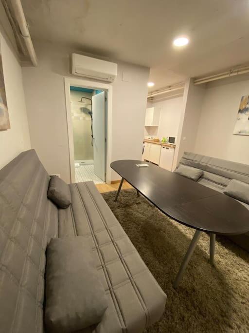 At 20' By Metro From The Centre Apartment *