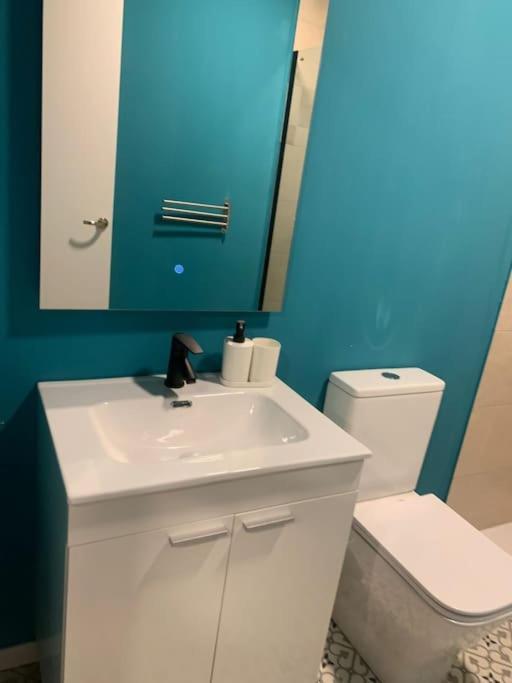 Apartment At 20' By Metro From The Centre