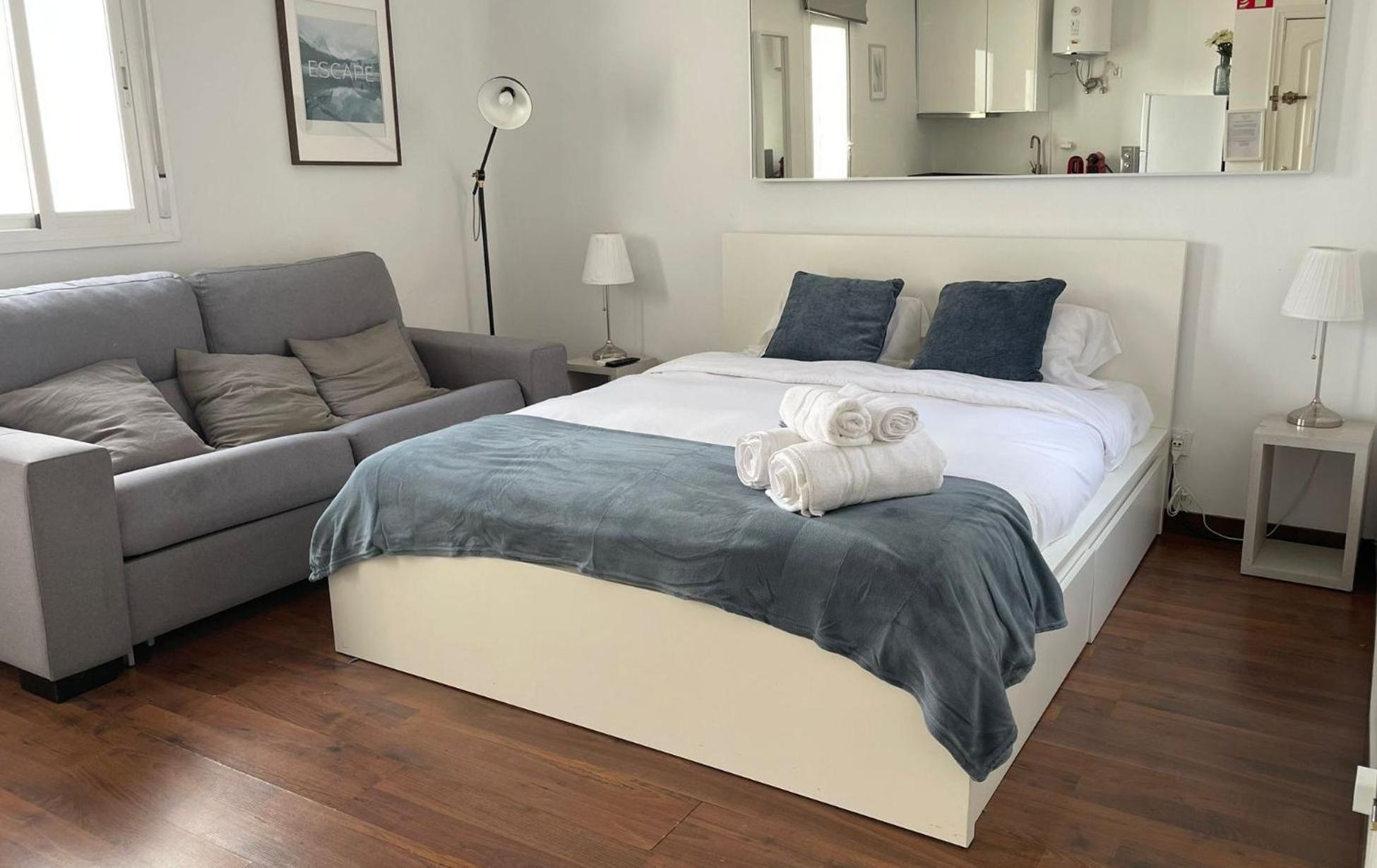 Estudio Con Terraza Ibizaretiro I Privatunterkunft *
