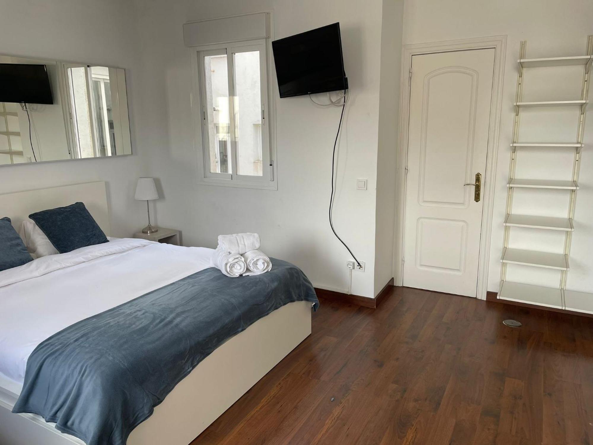 Estudio Con Terraza Ibizaretiro I Privatunterkunft Madrid
