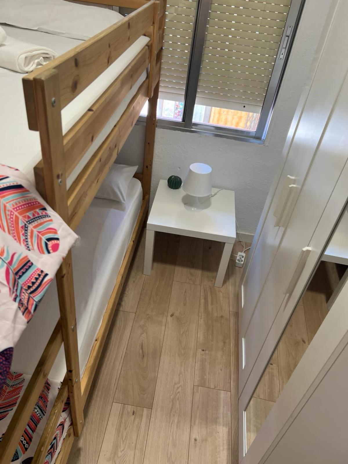 Ar2 Luminoso Piso De 3 Habs Con Balcon Y Wifi * Madrid
