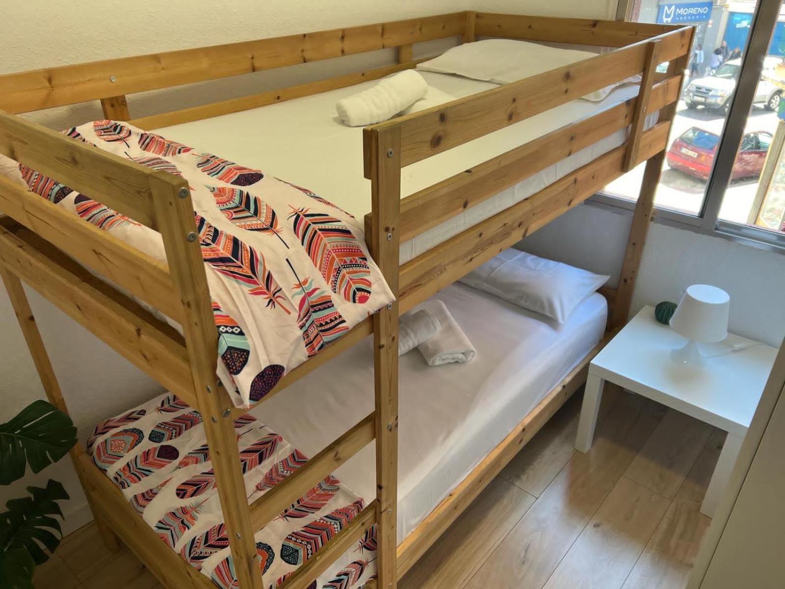 Apartment Ar2 Luminoso Piso De 3 Habs Con Balcon Y Wifi Madrid