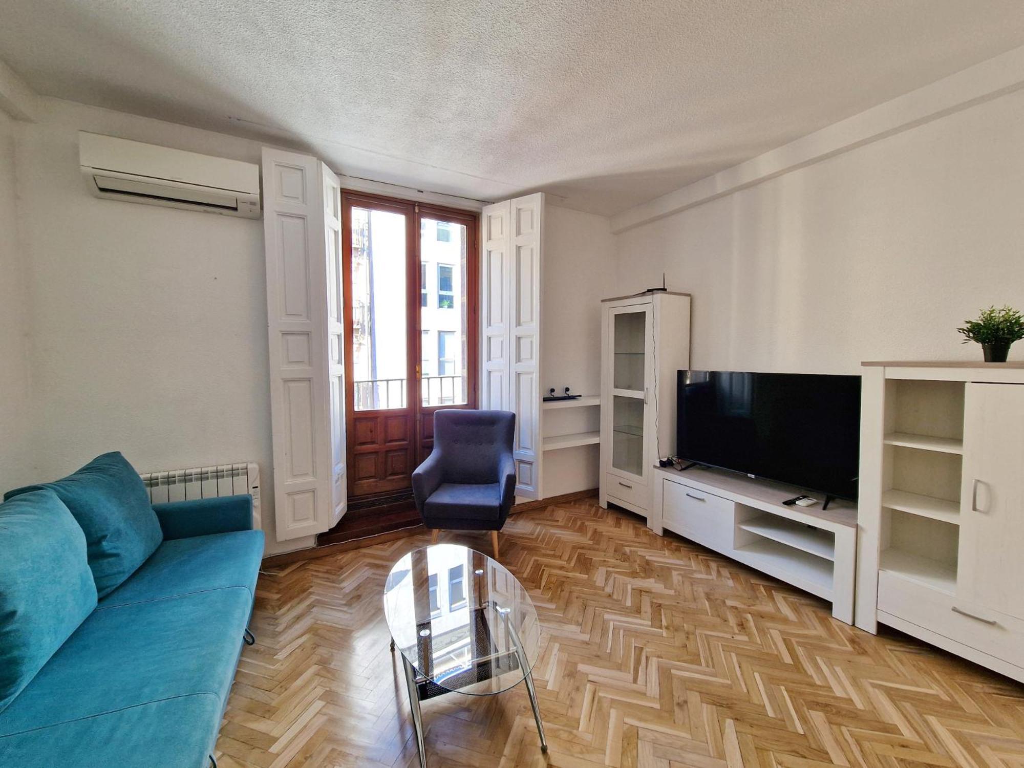 Apartamento Mayor Calle: Historic Centro Near Plaza Mayor Madri