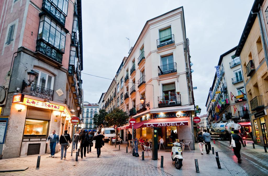 Puerta Del Sol I Madri