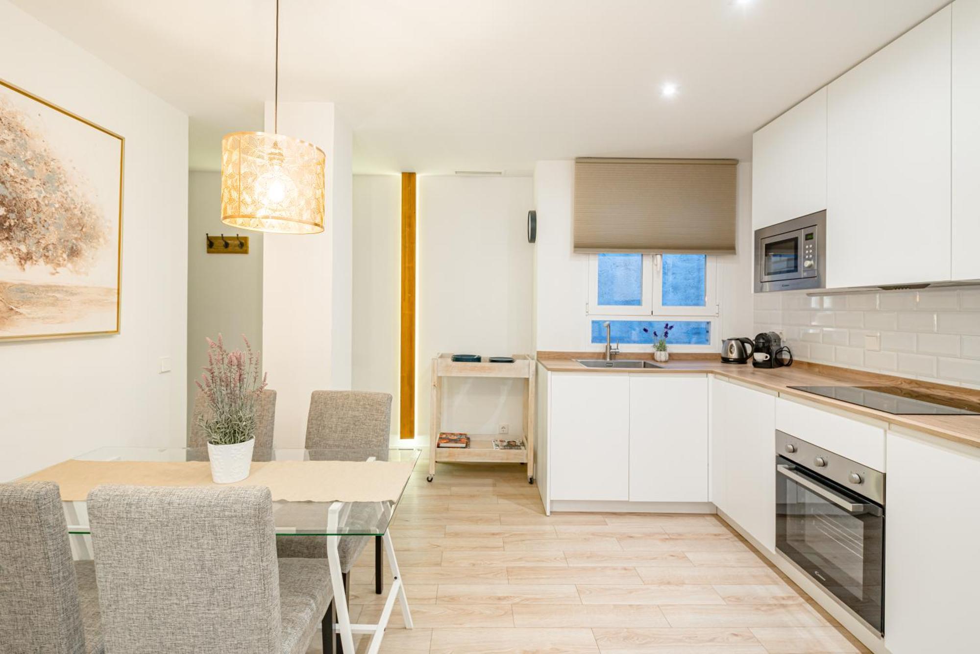 Chueca I Calle Farmacia 1br 1bh Madrid