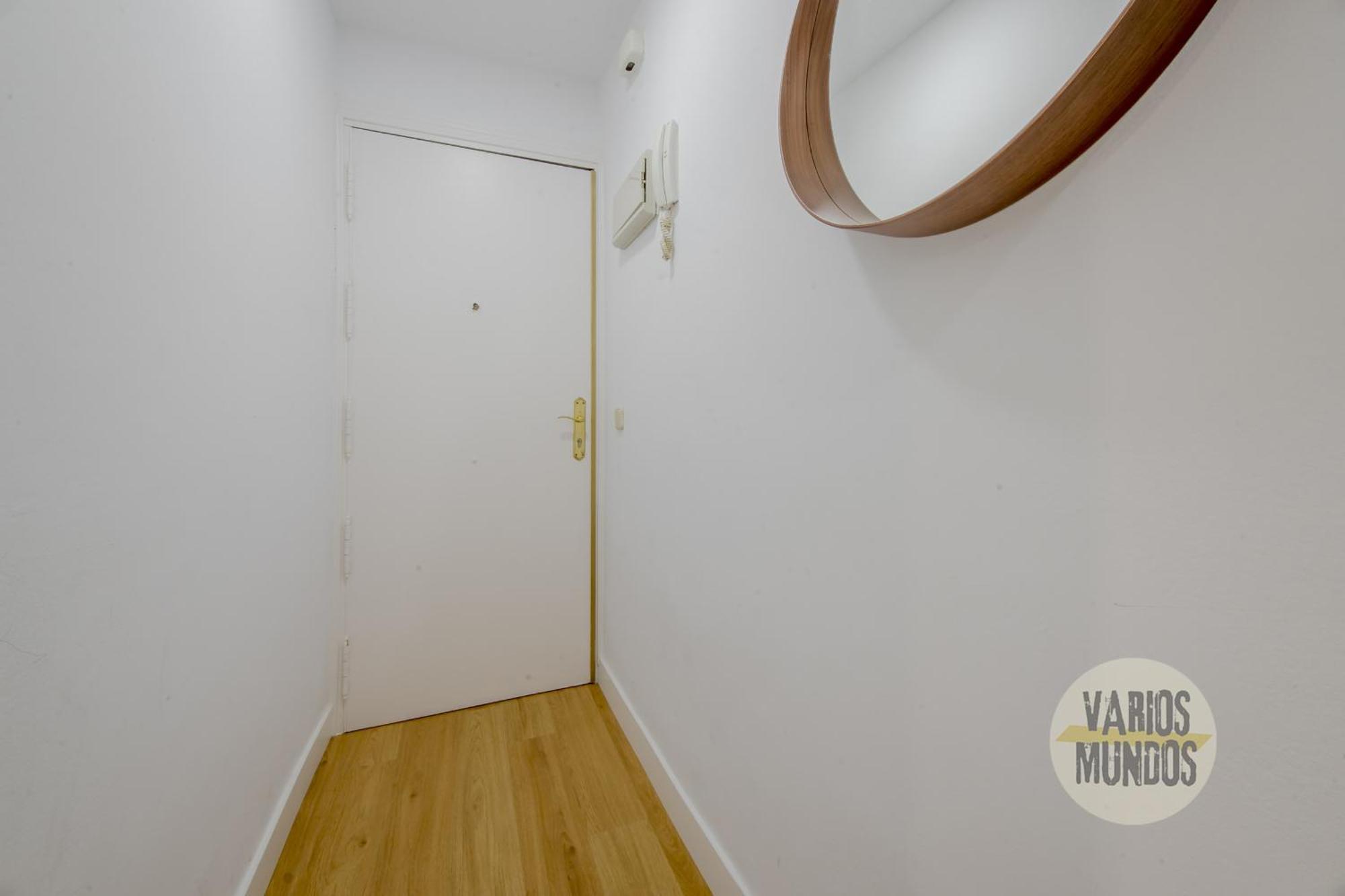 Apartment Calle Regueros Loft 3pax En Pleno Chueca