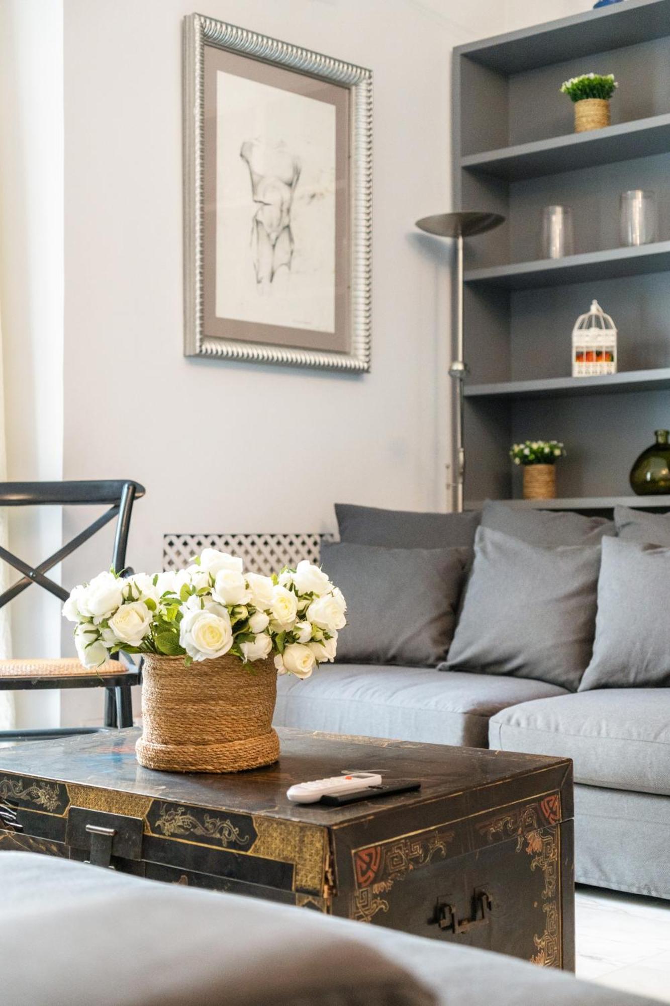 Apartment Art & Chic In Trendy Chueca Madrid
