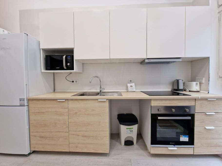 Apartment Seco Calle, Precisos Loft Super Equipado Cerca De Metro Pacifico Madrid