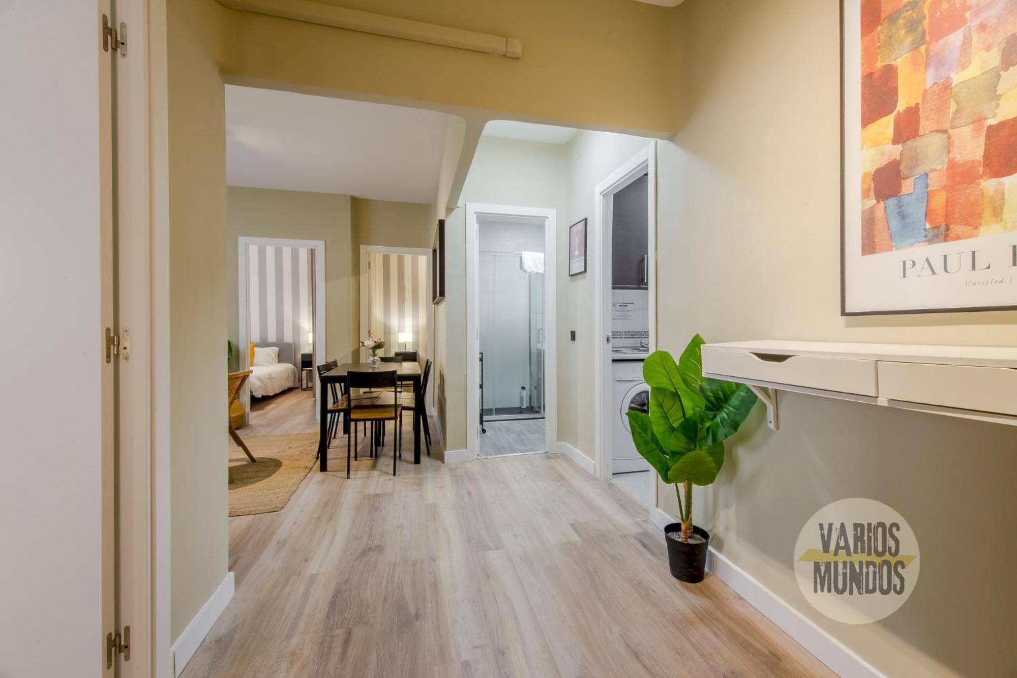 Practico 7pax En Calle Santa Ana Centro De Apartment Madrid