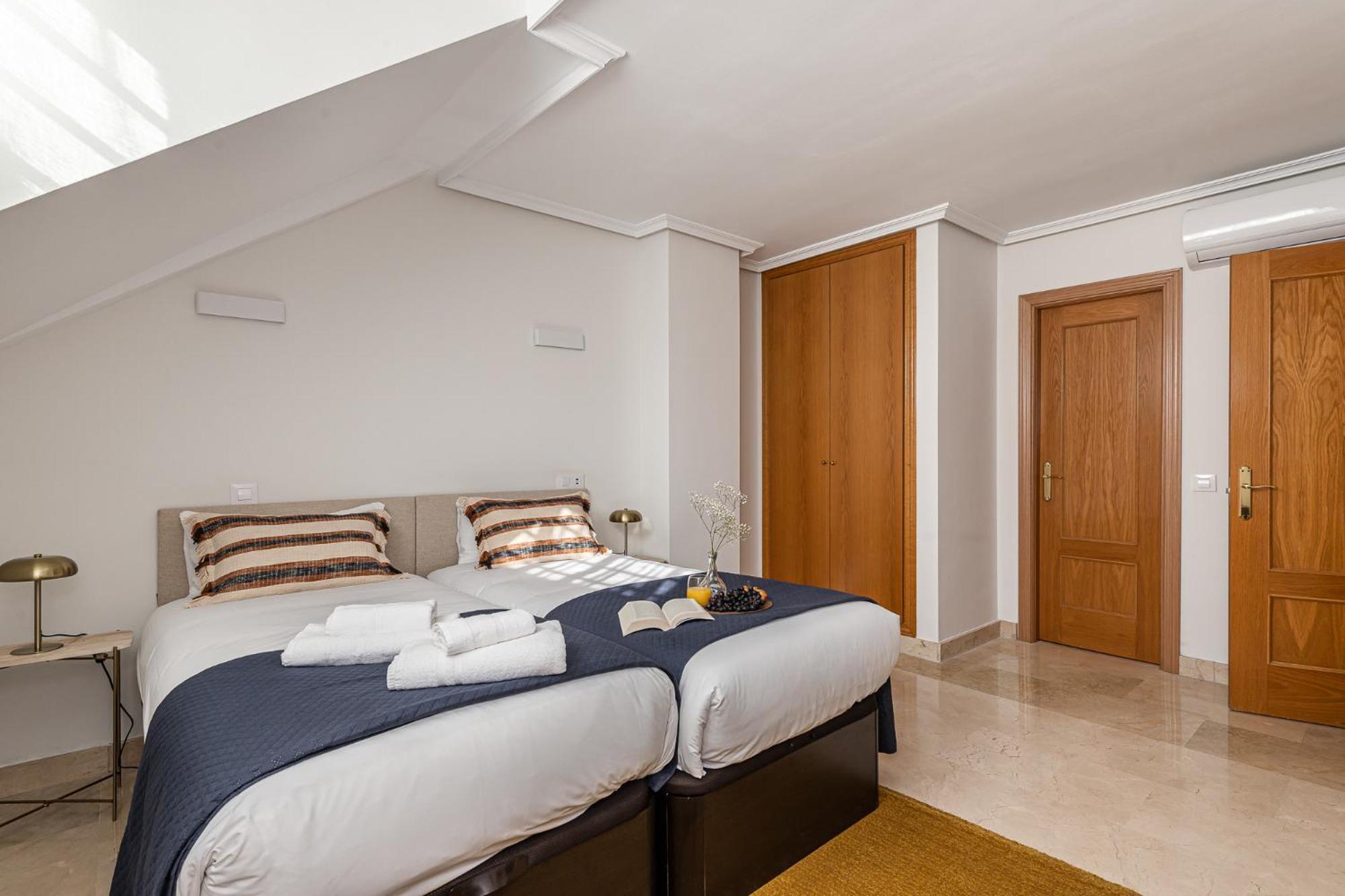 Apartamento Waou Gran Via Attic - Corta Duracion