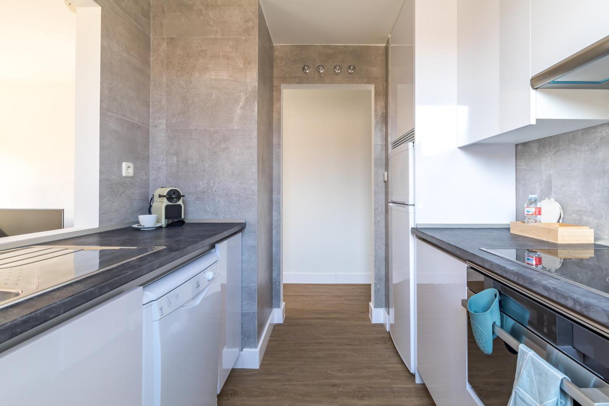 Caterina Cuatro Torres Apartment Madrid