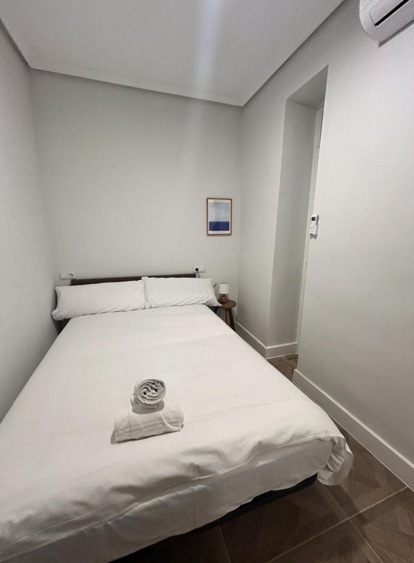 Apartamento Sunny 9pax 4 En Minas-malasana E3 Madrid