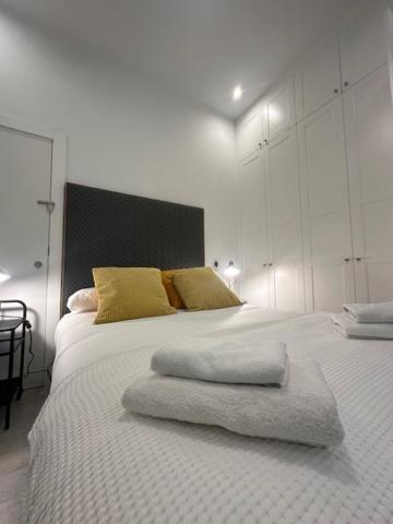 Casa De Huespedes Almirante Apartamento *