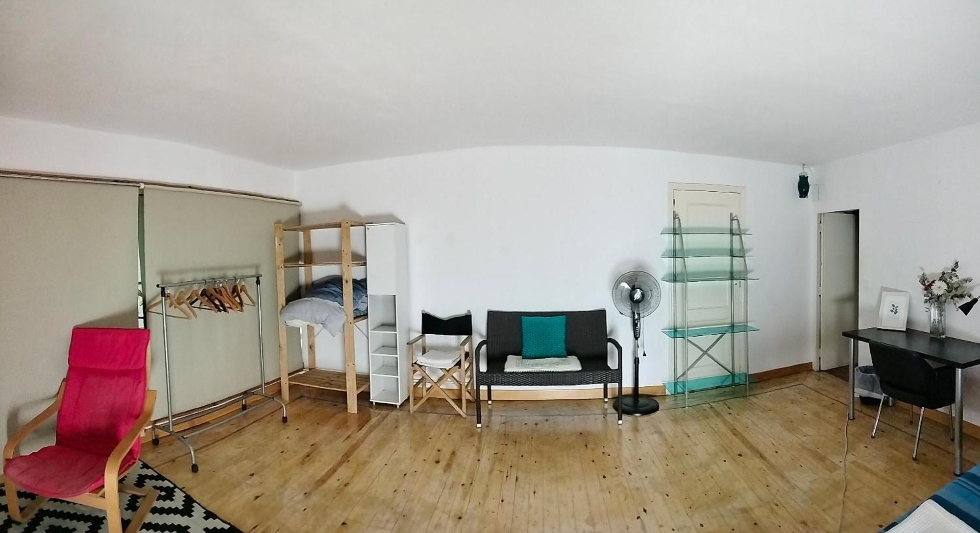 Gran Con Balcon En Tirso De Molina Homestay Madrid