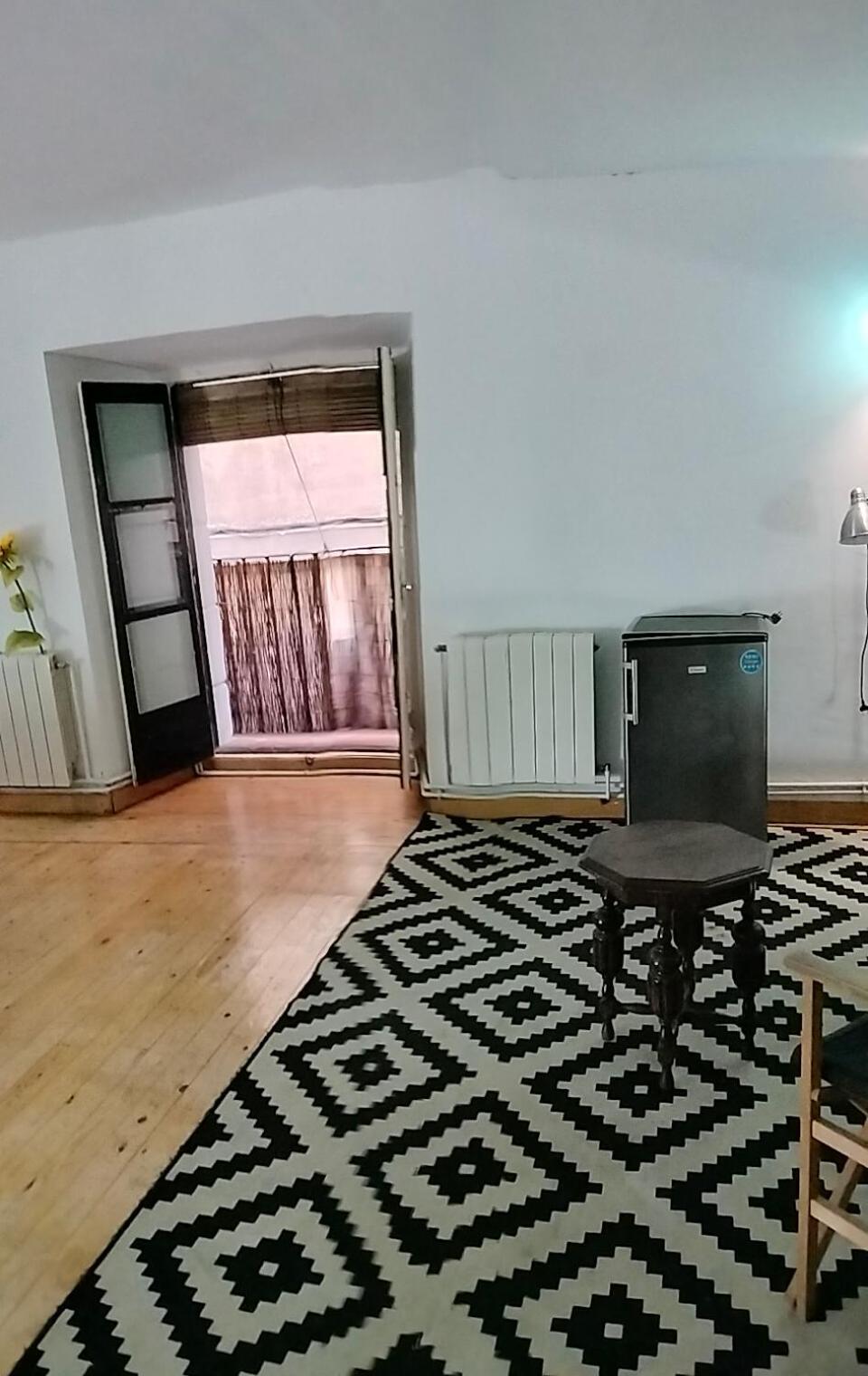 Gran Con Balcon En Tirso De Molina Homestay