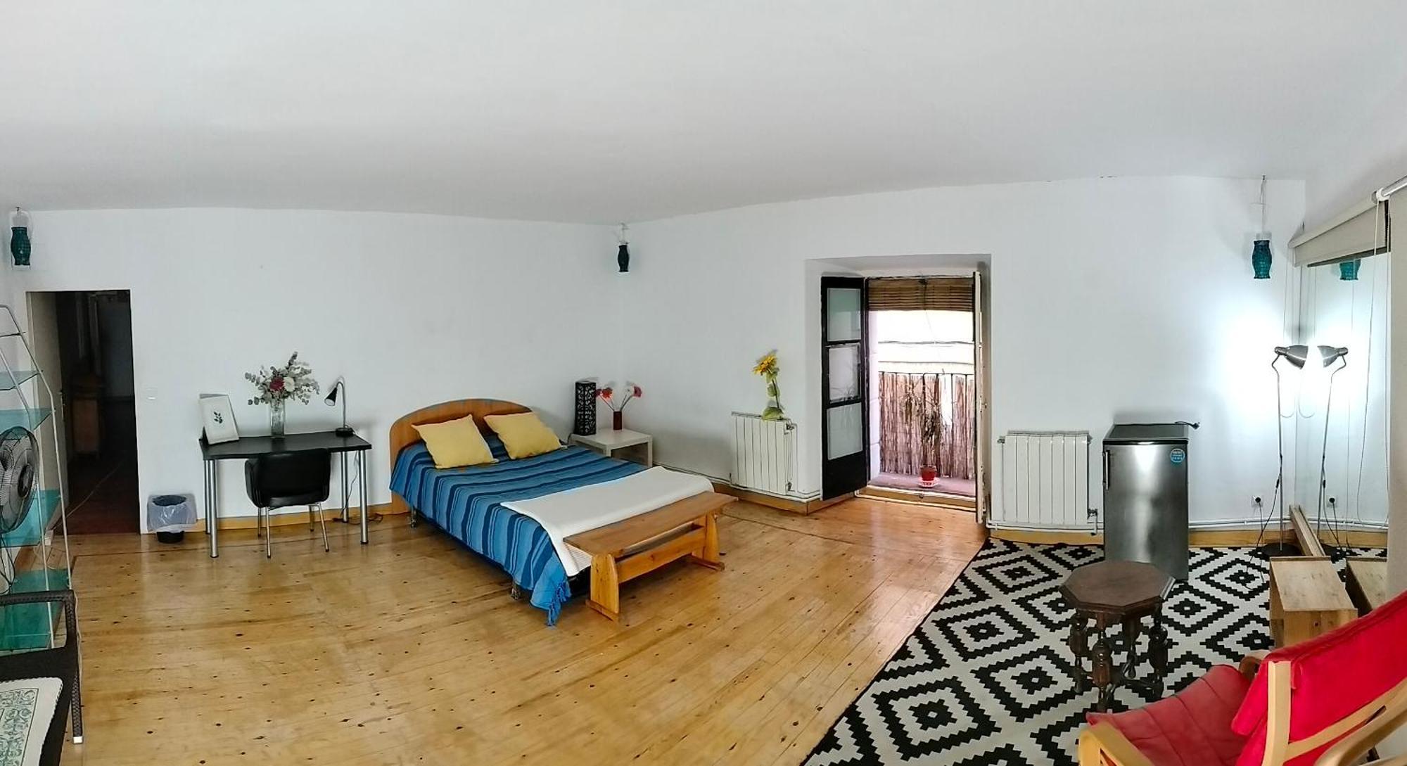 Gran Con Balcon En Tirso De Molina * Madrid