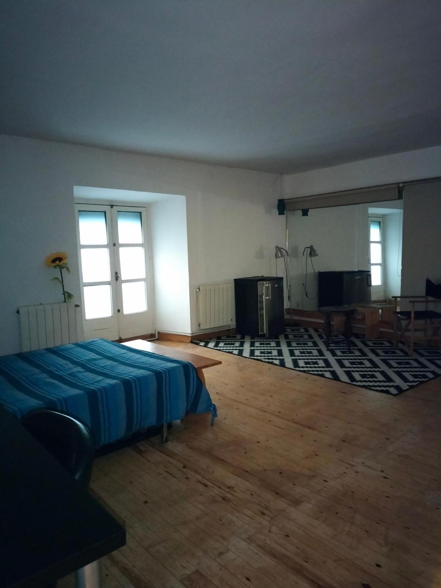 Gran Con Balcon En Tirso De Molina Homestay Madrid