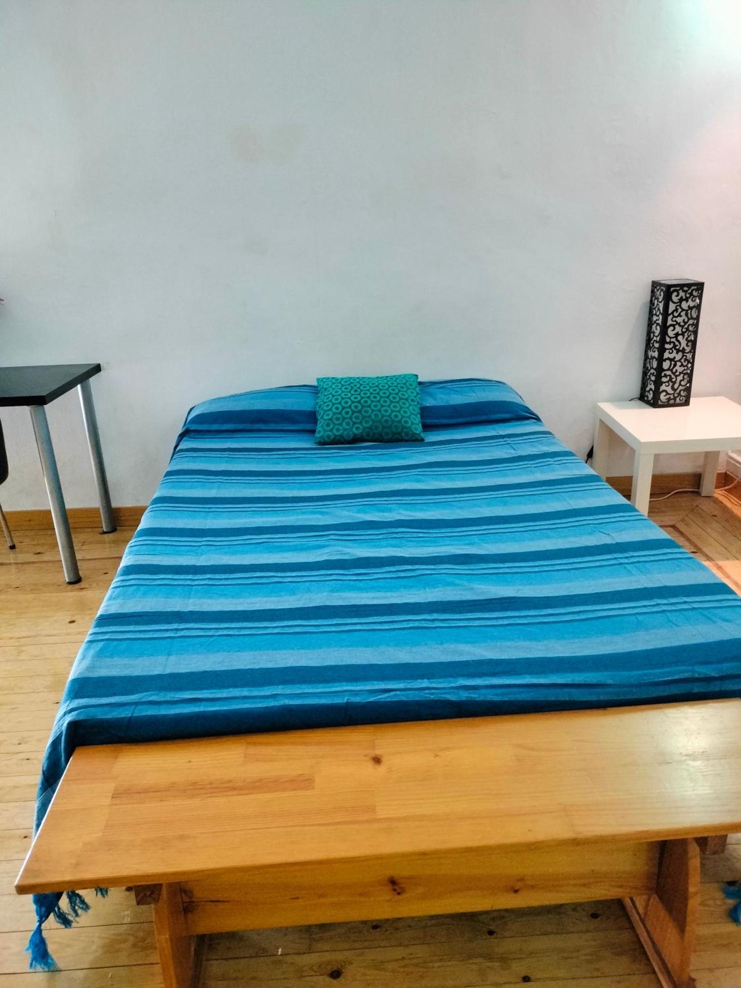 Gran Con Balcon En Tirso De Molina Homestay