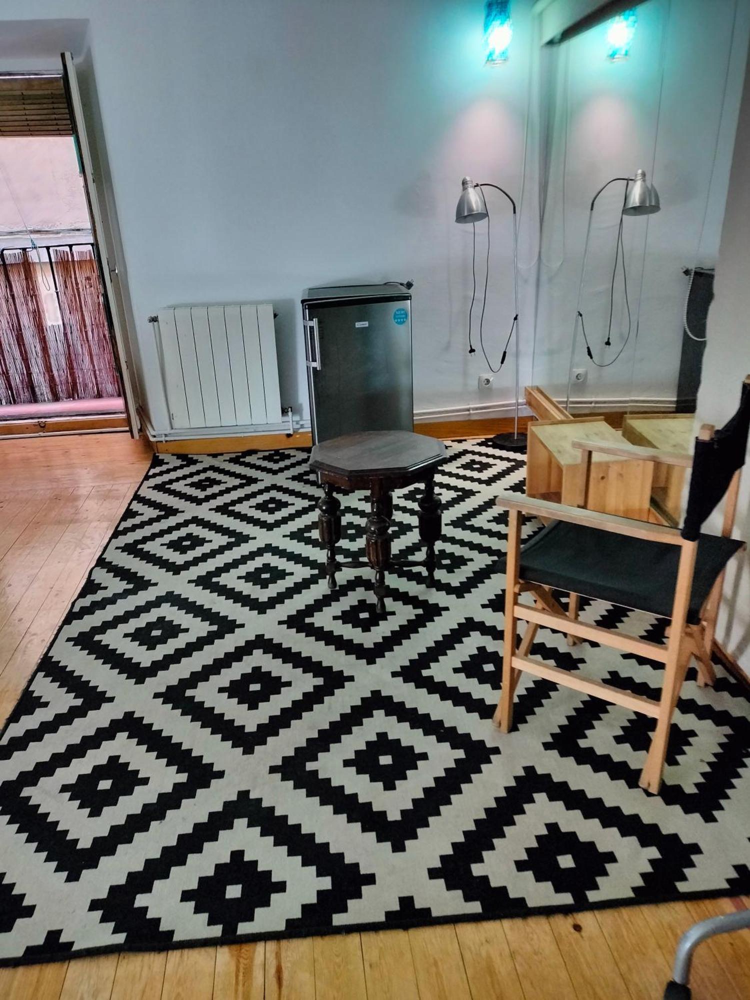 Gran Con Balcon En Tirso De Molina Homestay *