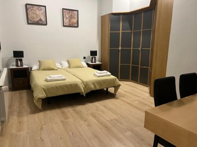 Apartment Atocha3 Superb Location - 4bedrooms 2 Baths *