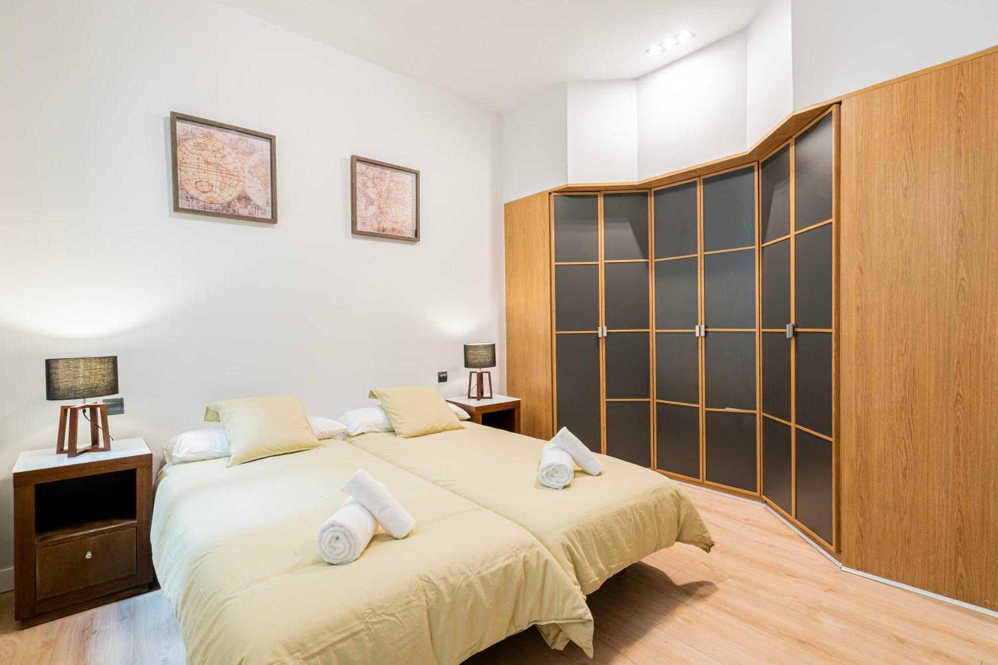 Atocha3 Superb Location - 4bedrooms 2 Baths Apartment