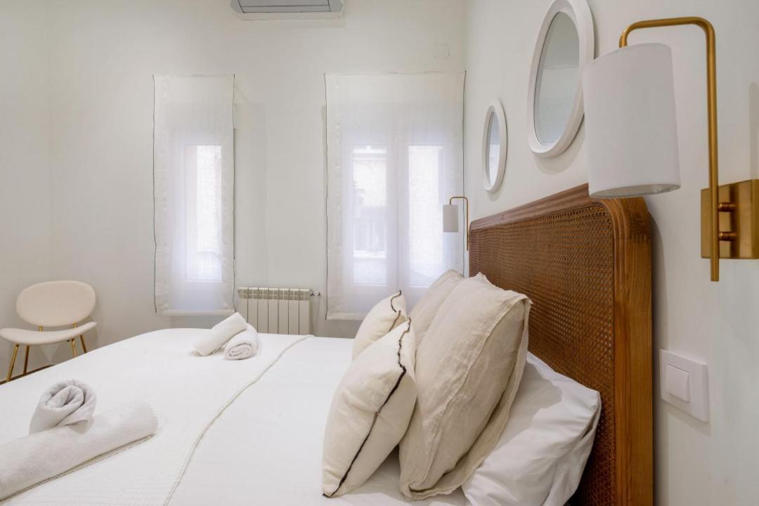 2 Bedrooms 2 Bathrooms Furnished - Chamberi - Modern - Mintystay Madrid
