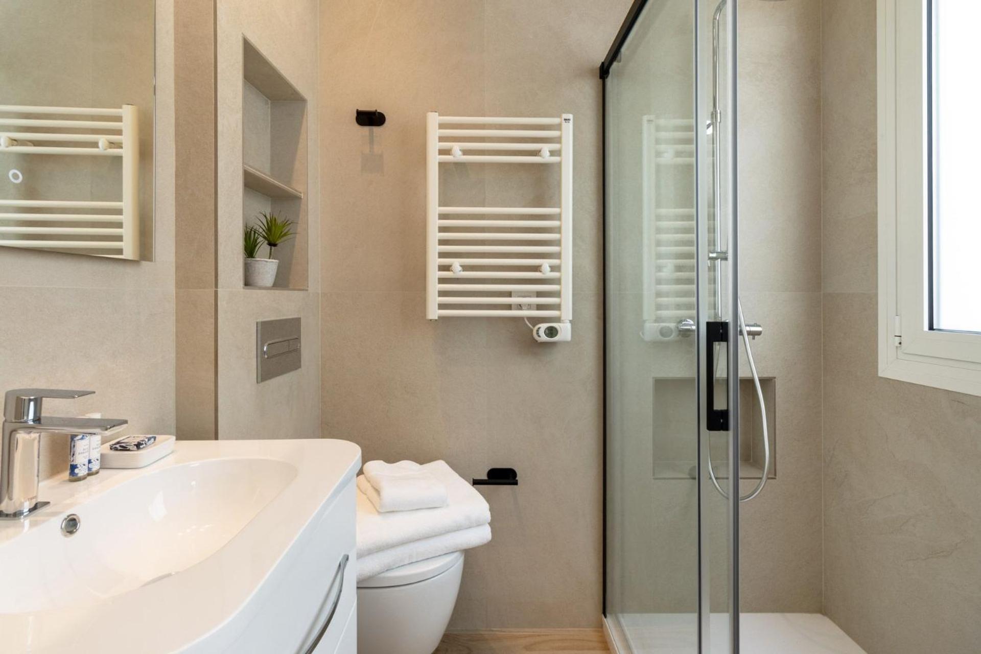 Apartment Trendy Malasana For 4 Ideal Getaway, Madera Ii *