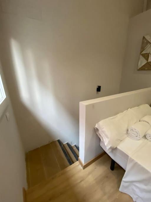 Apartment At 20' By Metro From The Centre
