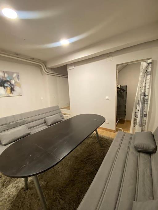 At 20' By Metro From The Centre Apartment