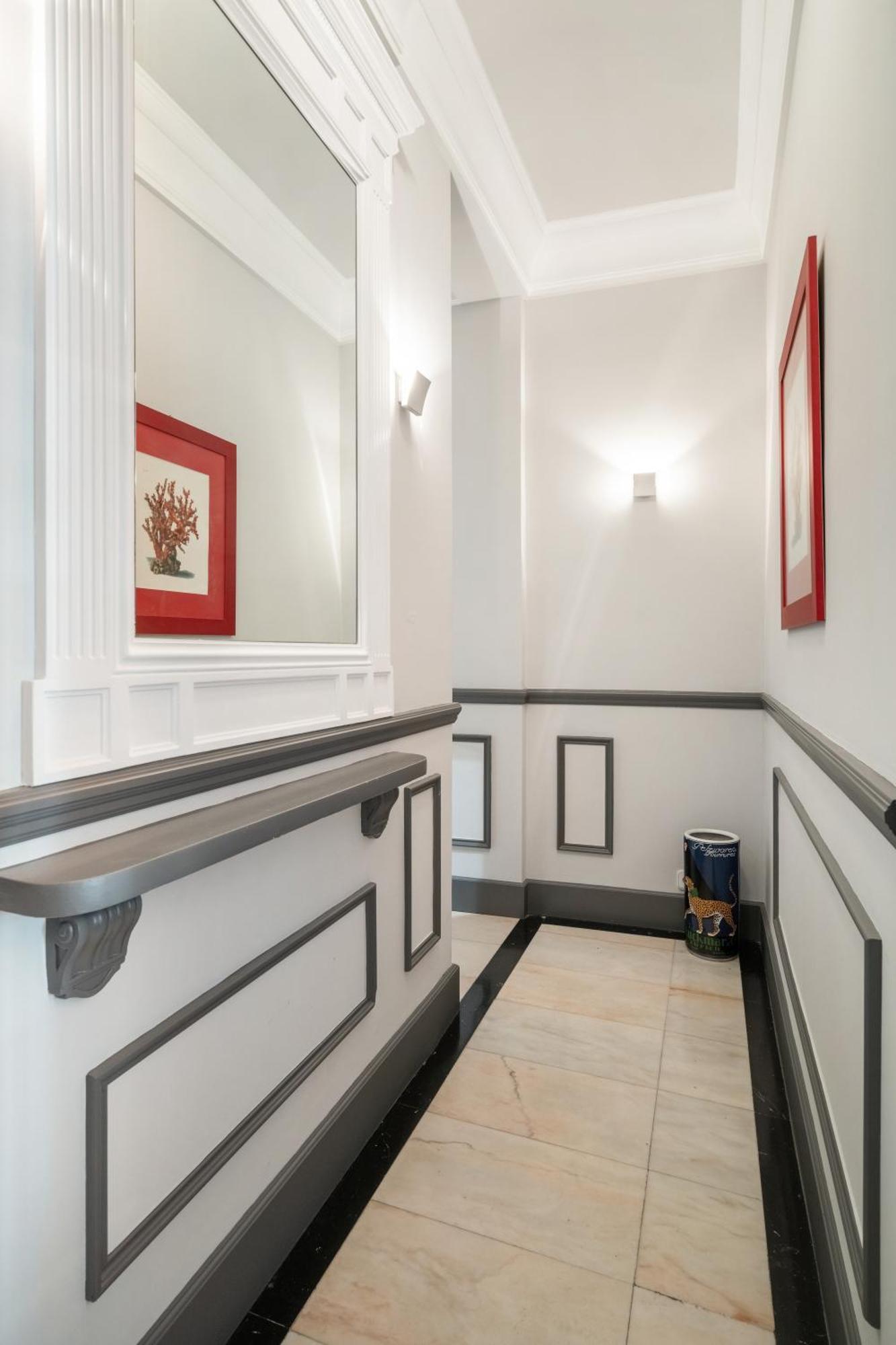 Art & Chic In Trendy Chueca * Madrid