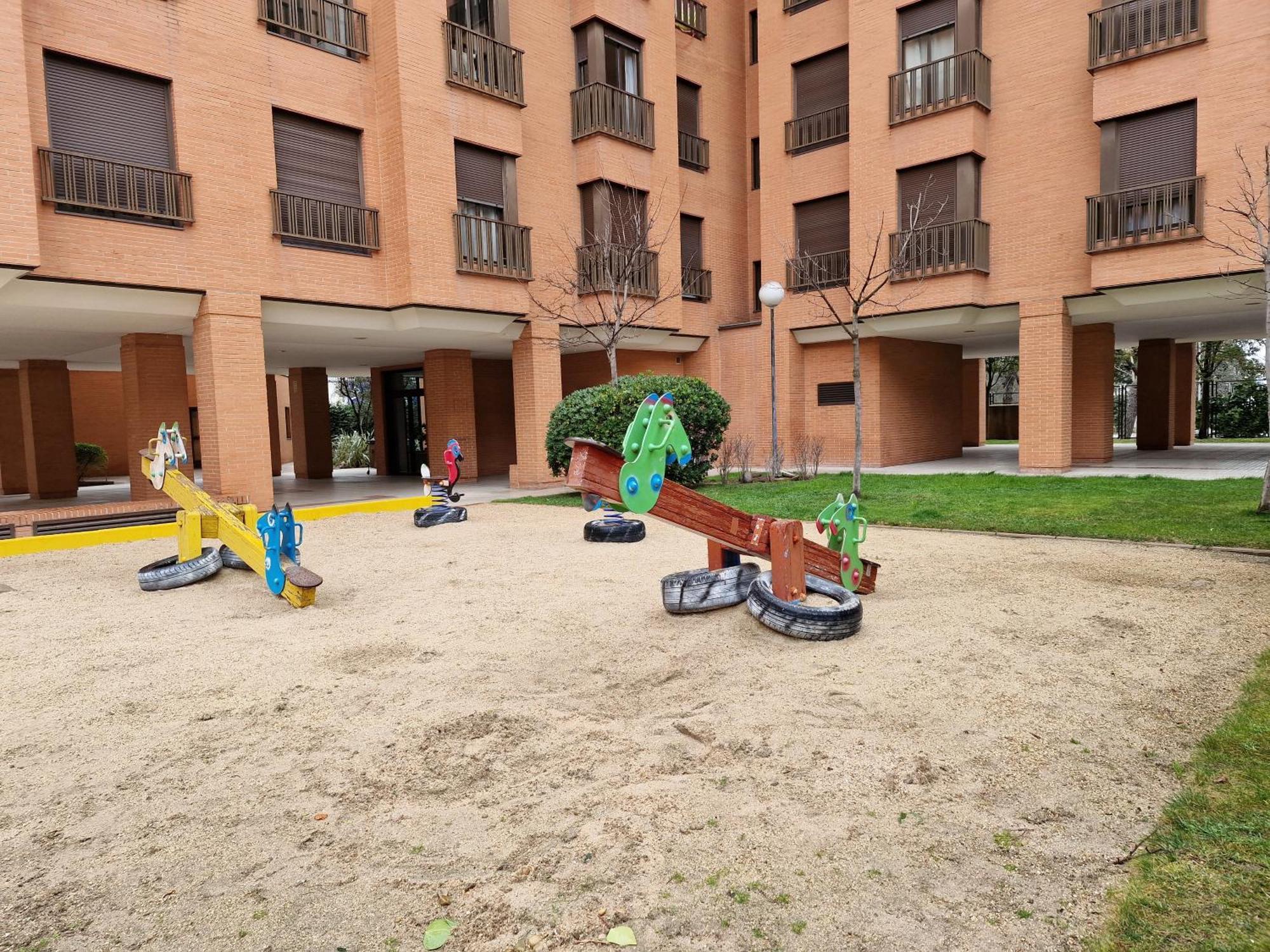Samaniego, Piscina Y Garaje Junto Civitas Metropolitano Y Aeropuerto Lejlighed *