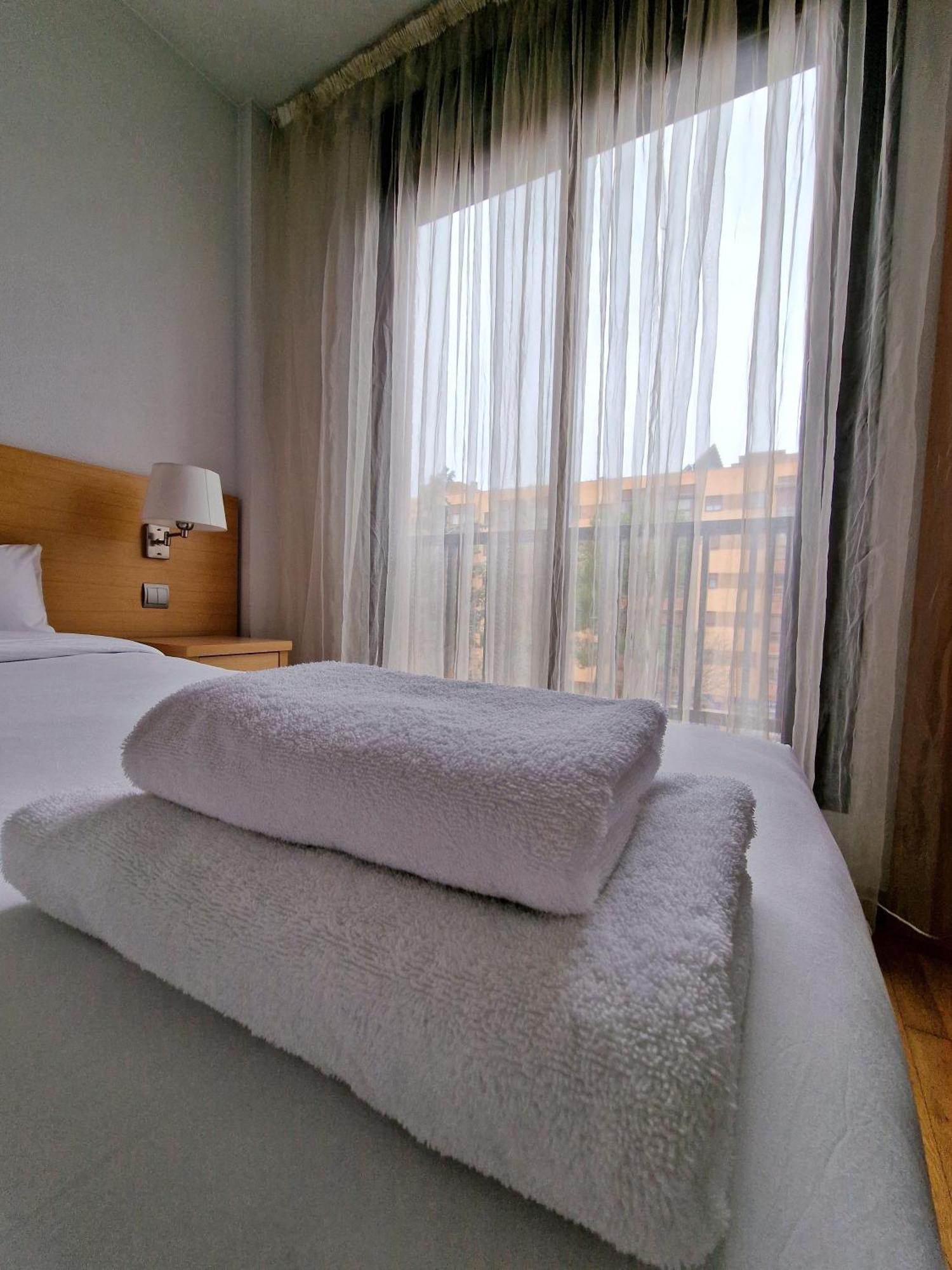 Samaniego, Piscina Y Garaje Junto Civitas Metropolitano Y Aeropuerto Lejlighed