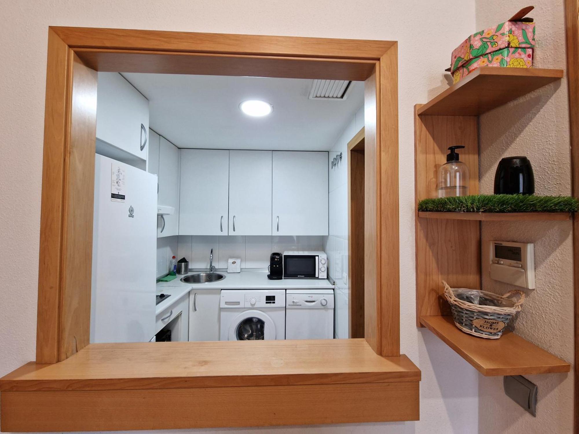 Samaniego, Piscina Y Garaje Junto Civitas Metropolitano Y Aeropuerto Apartment Madrid