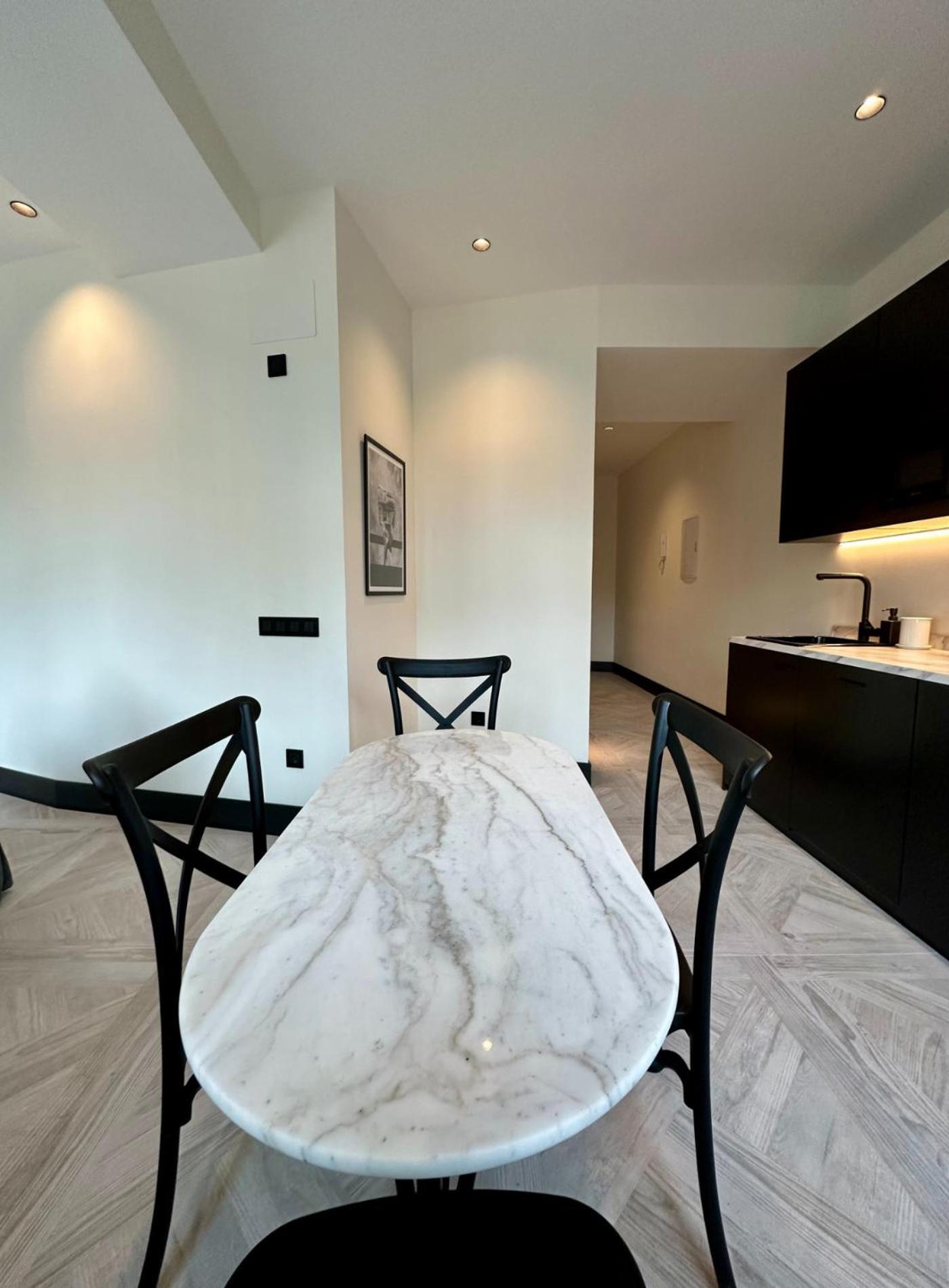 Chic 4pax En Plaza Del Carmen-gran Via E2 Apartamento Madri