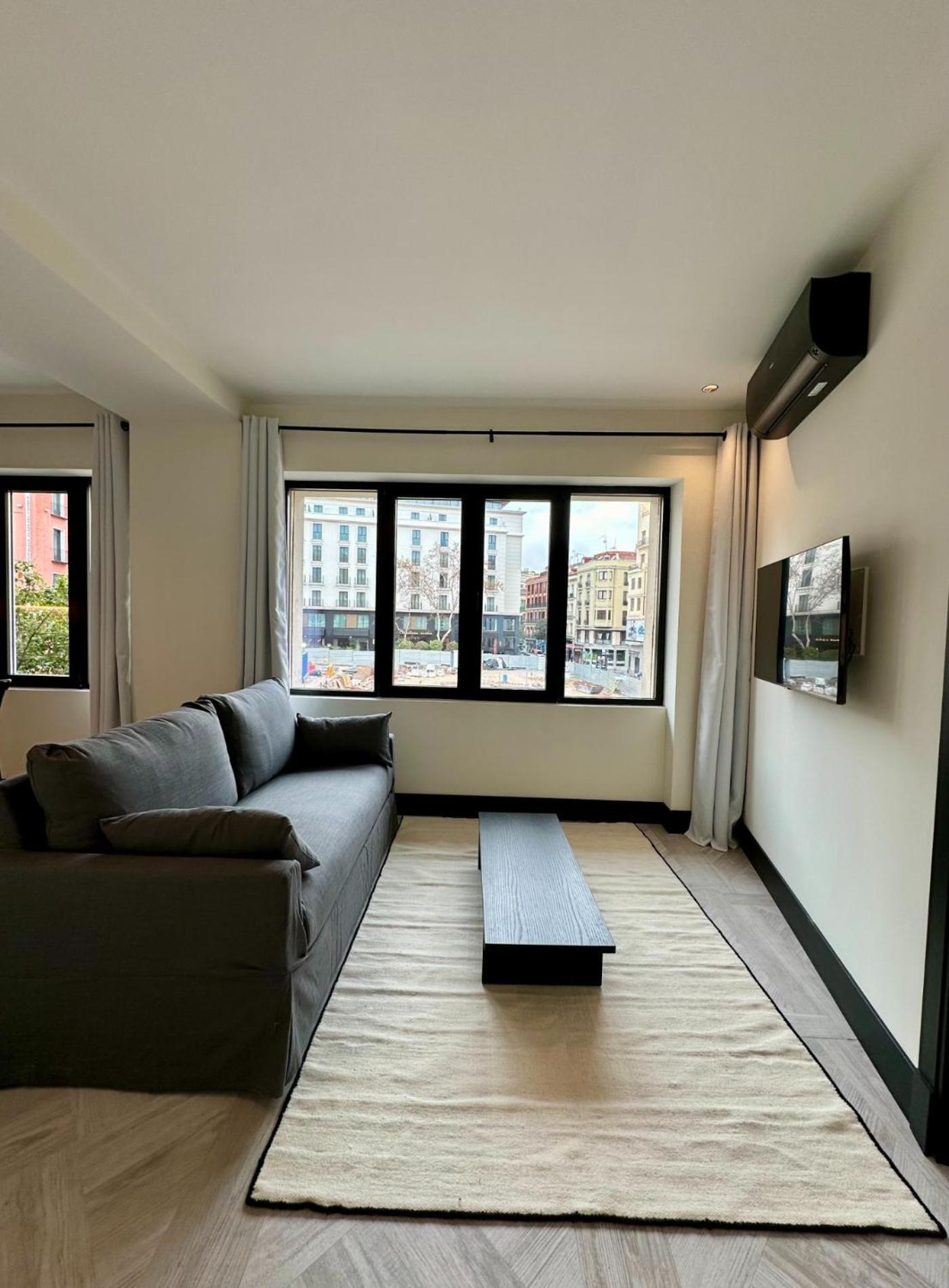 Chic 4pax En Plaza Del Carmen-gran Via E2 Apartment *