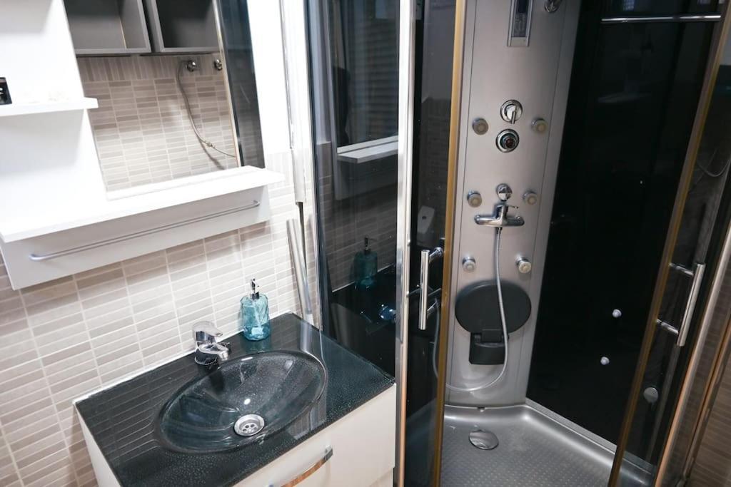 Agradable Apartamento Temporal De 1 Dormitorio En Pez30 Lejlighed *