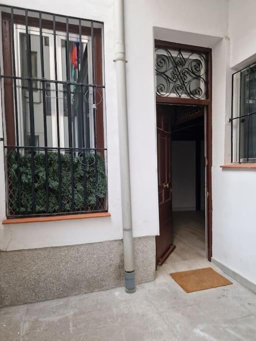 Mediodia Chica Apartamento Tipo Loft En La Latina Apartment Madrid