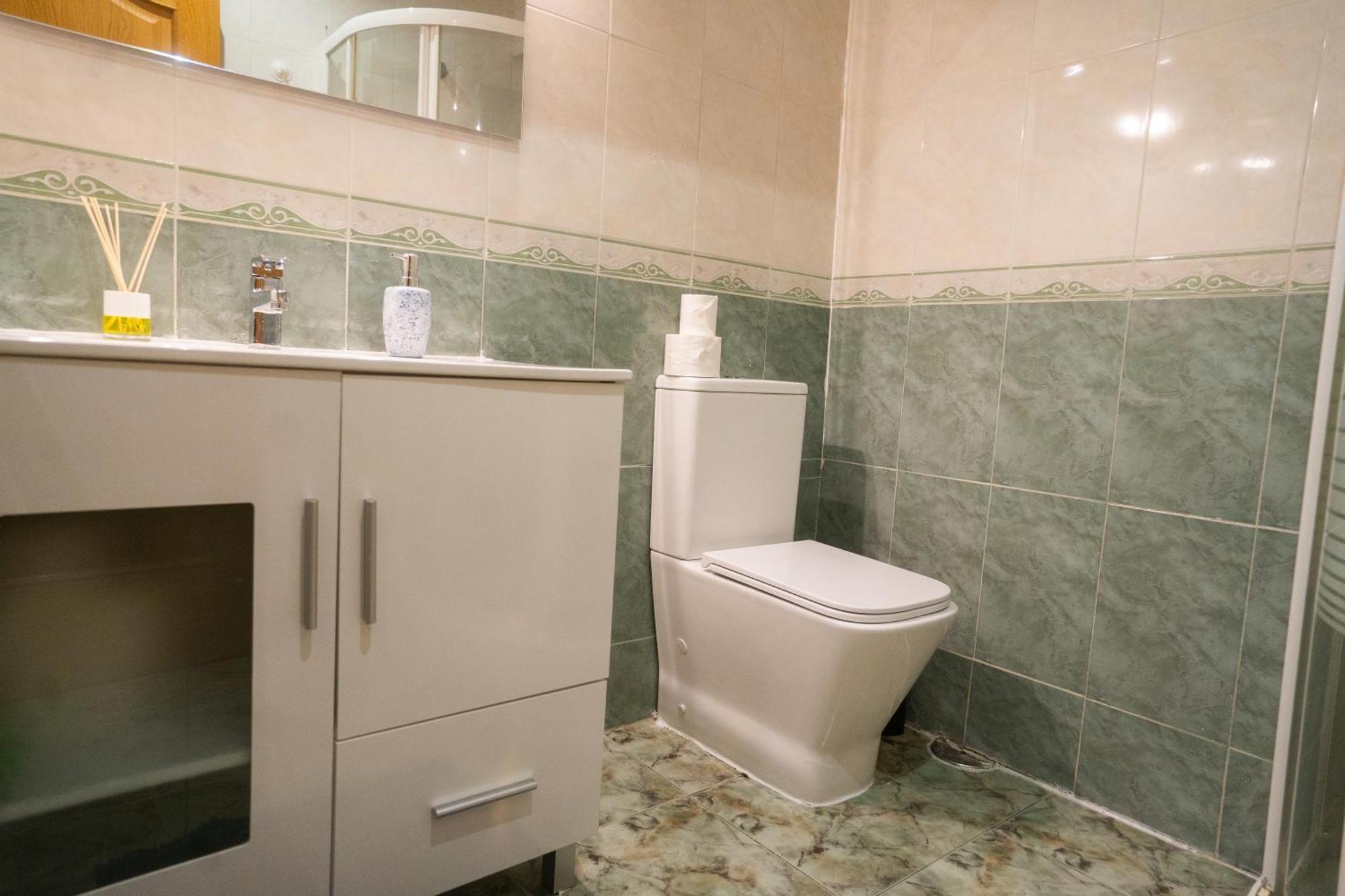 Apartamento Confortable Piso Cerca Del Hospital 12 De Octubre *