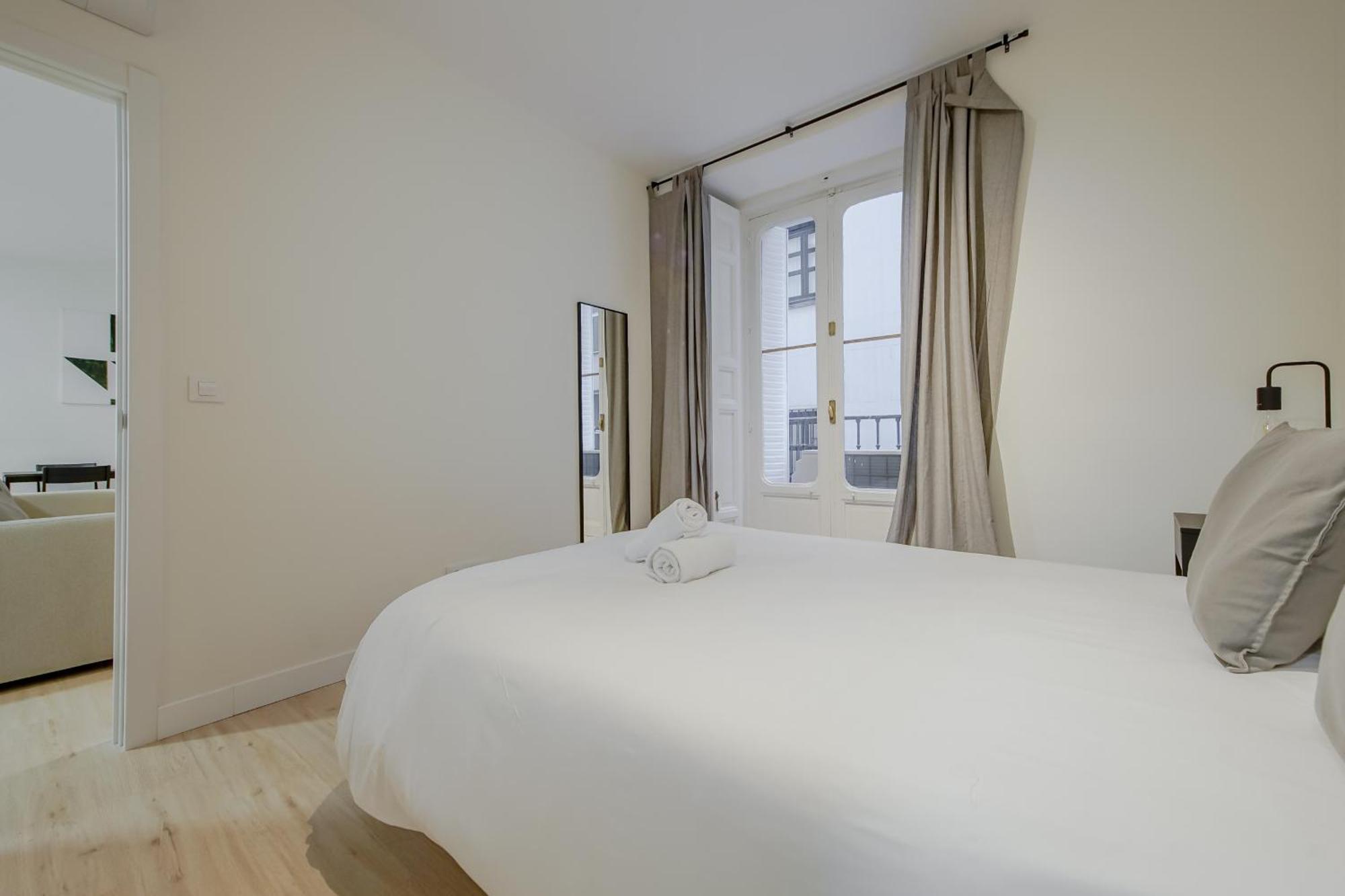 Cozy&new 6pax En La Plaza De Tirso - E1 Apartamento *
