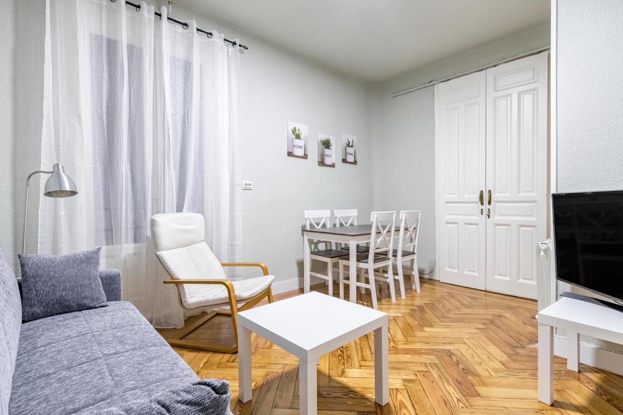 Apartment Cozy Flat In La Latina *