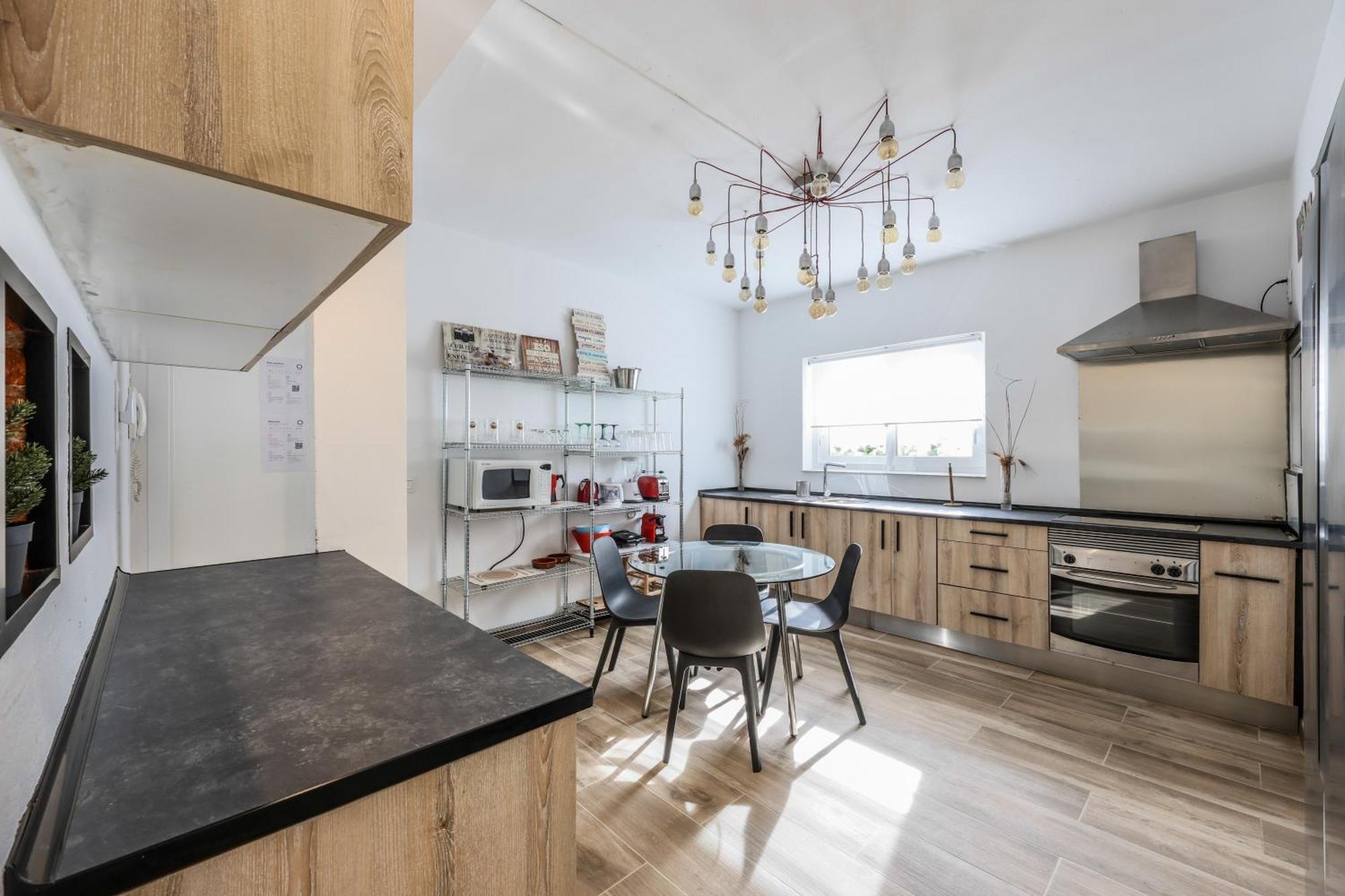 Algaba 28, Amplio Loft En Madrid