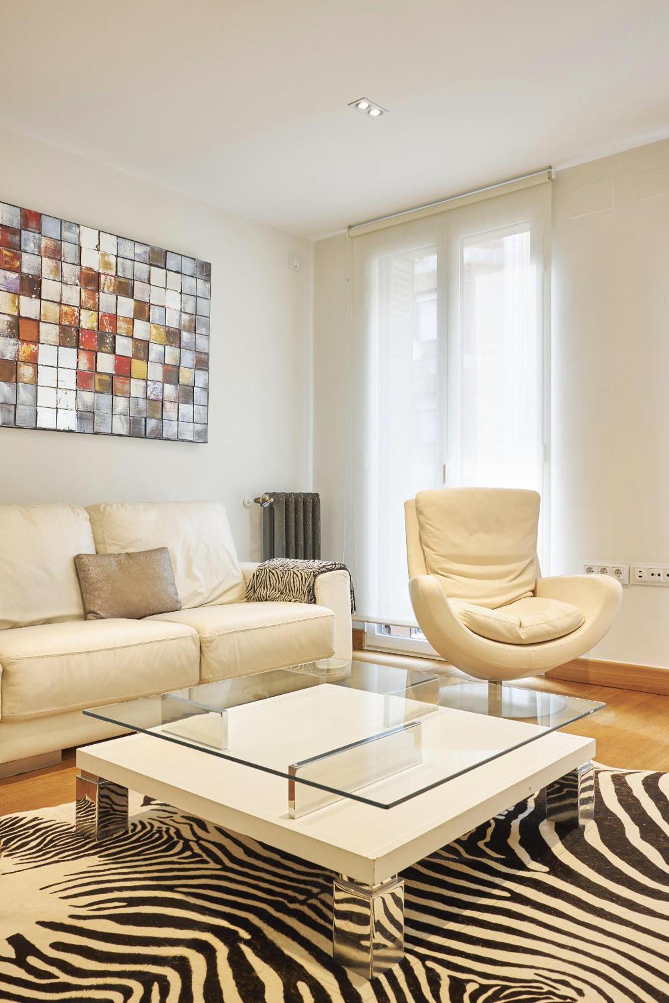 Goya Luxury, By Presidence Apartment