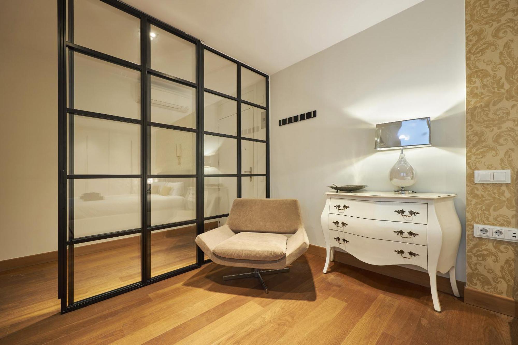 Goya Luxury, By Presidence Apartment