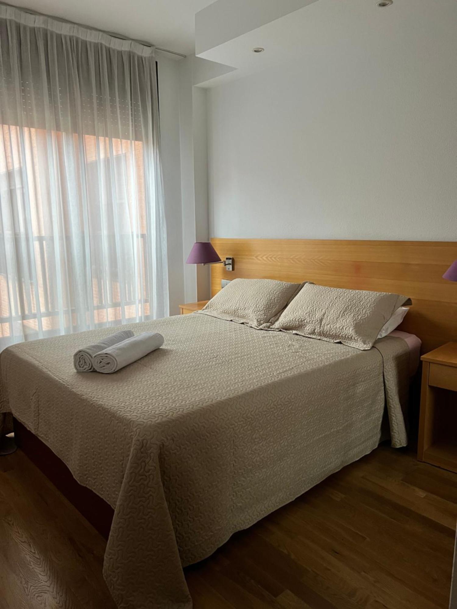 Turistico Plenilunio Suite, Airport, Wanda, Ifema * Madri