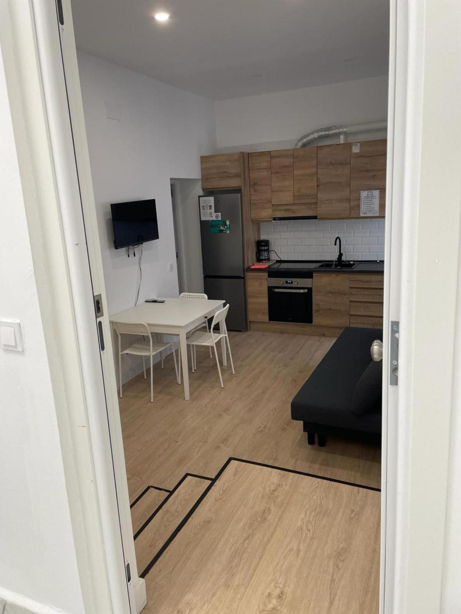 U1 Ap Nuevo, Bien Comunicado Centro Apartment