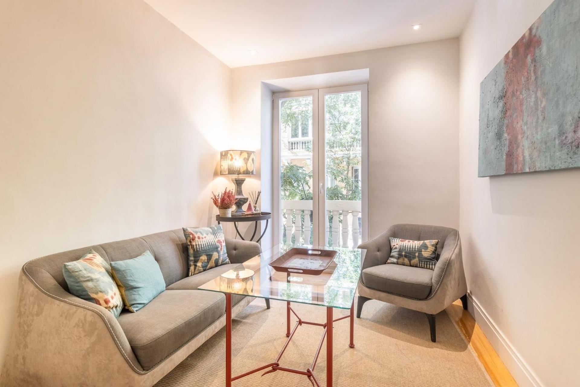 Charming 4-person In Exclusive Barrio Salamanca Castello Ii Madrid