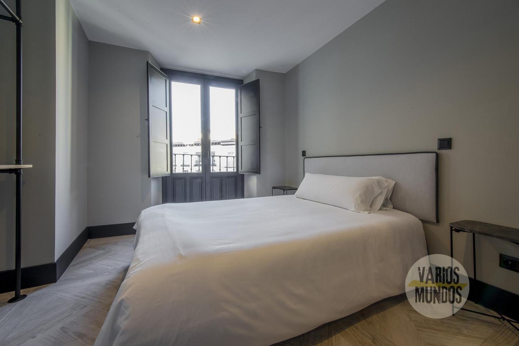 Premium 7pax En Calle Santa Ana-la Latina E2 *